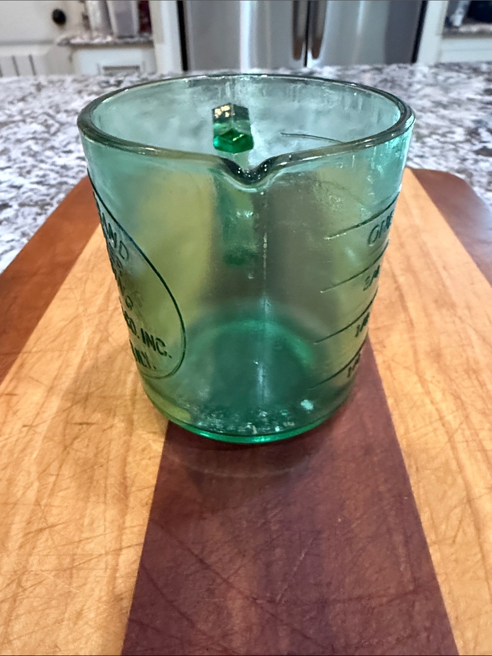 Cream Dove Brand Green Glass Measuring Cup with Handle, ExcellentCondition One C - Picture 3 of 5